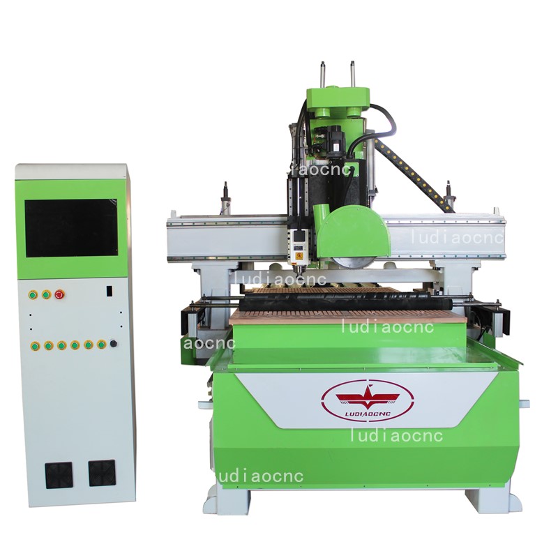 自動上下料數(shù)控開料機